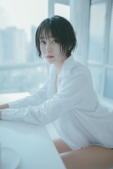 娇妻被边走边做调教